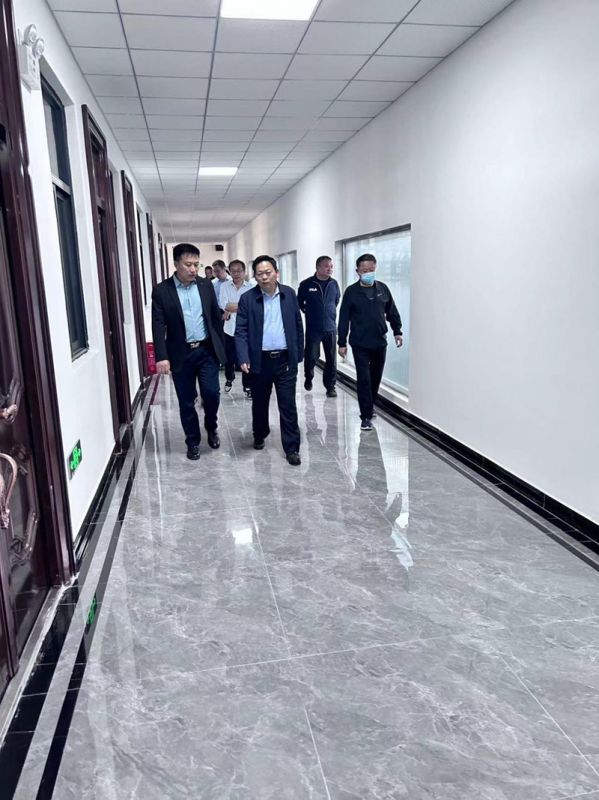 焦作市人大常委会莅临我公司对民品企业经济发展情况进行调研